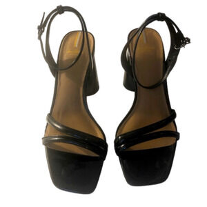 NWOT Sam Edelman Black Kia Sandal